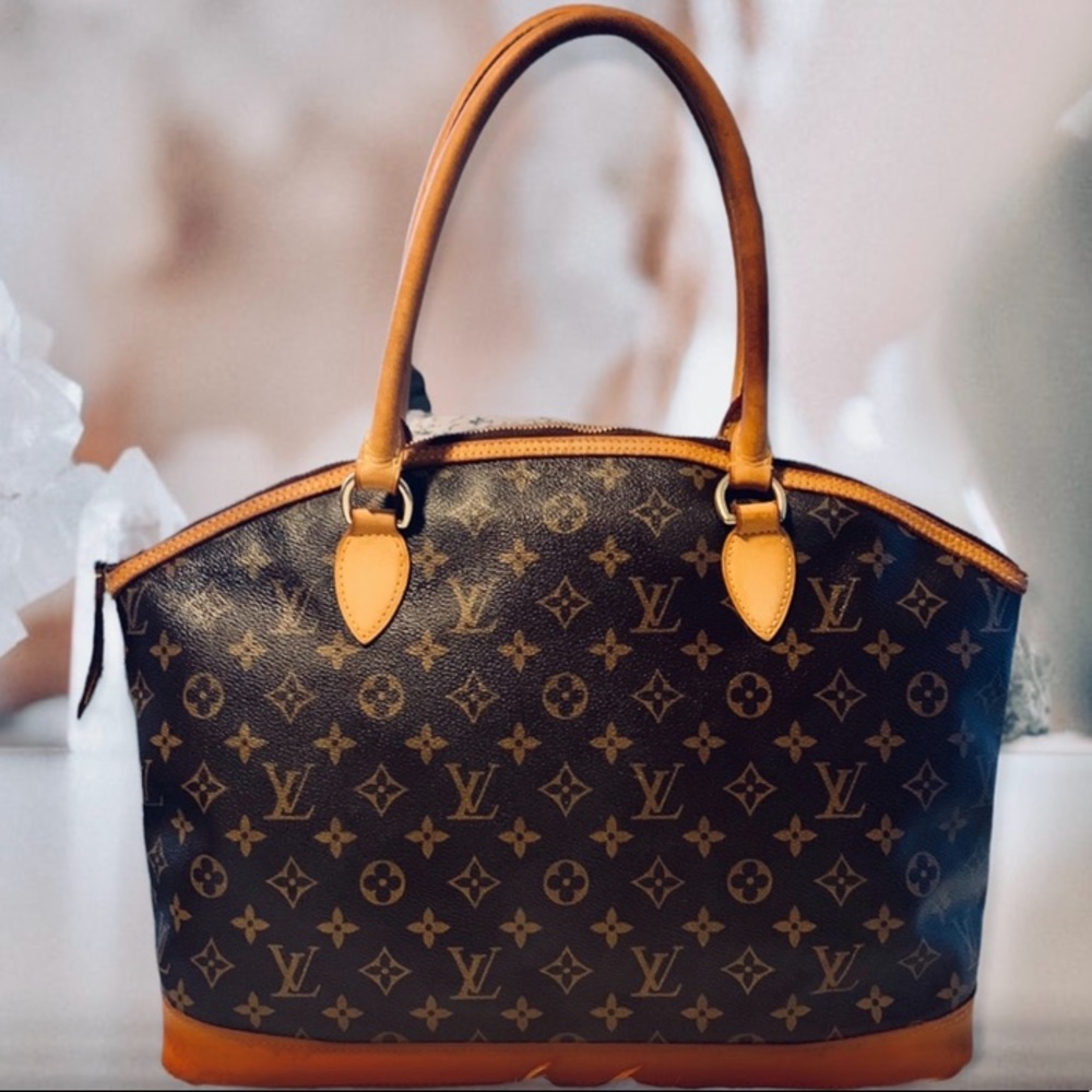 Authentic Louis Vuitton Monogram Canvas Horizontal Lockit Bag